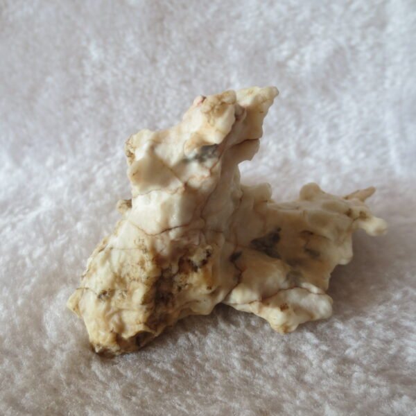 mountain shaped gobi wind carved layered agate natural rough stone specimen (j36)