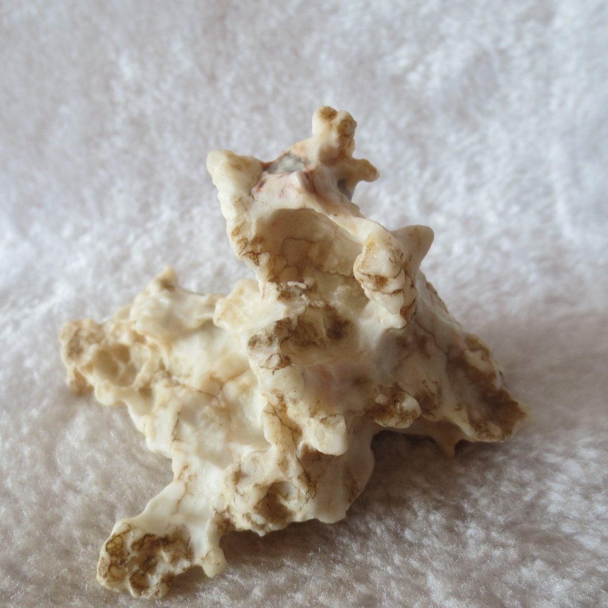mountain shaped gobi wind carved layered agate natural rough stone specimen (j36)