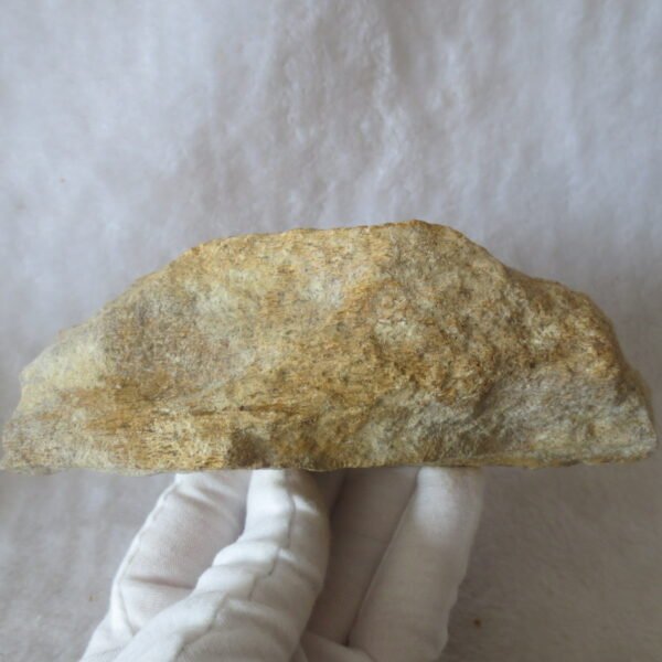 natural quartz flower gobi stone raw desert rock home decor. (g27)