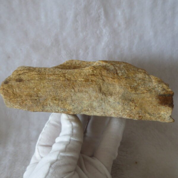 natural quartz flower gobi stone raw desert rock home decor. (g27)