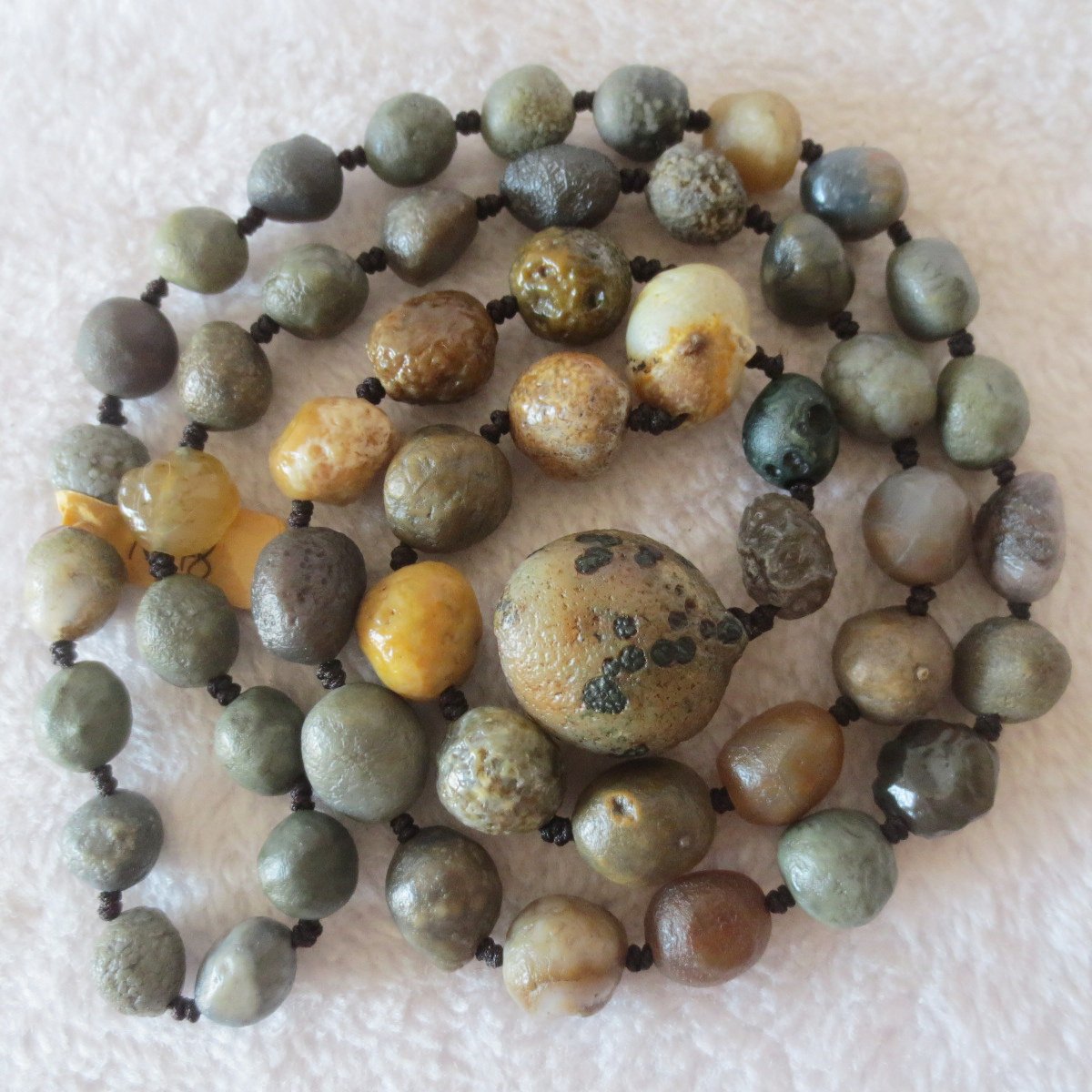 gobi agate raw stone necklace – authentic desert gem jewelry (n648)