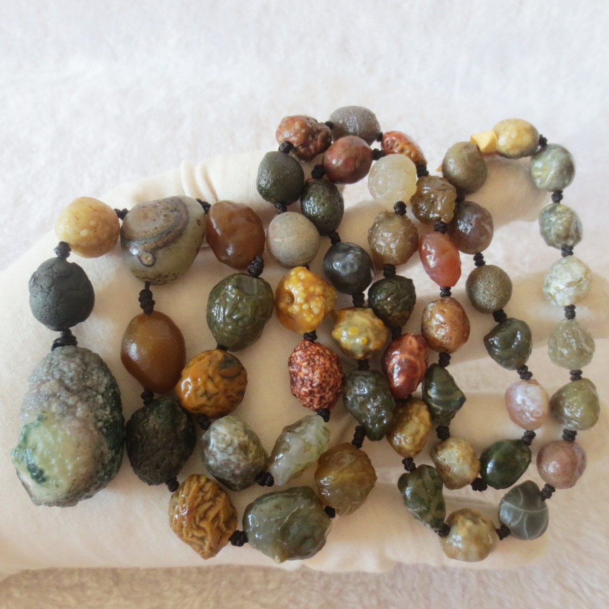 gobi agate raw stone necklace – authentic desert gem jewelry (n650)