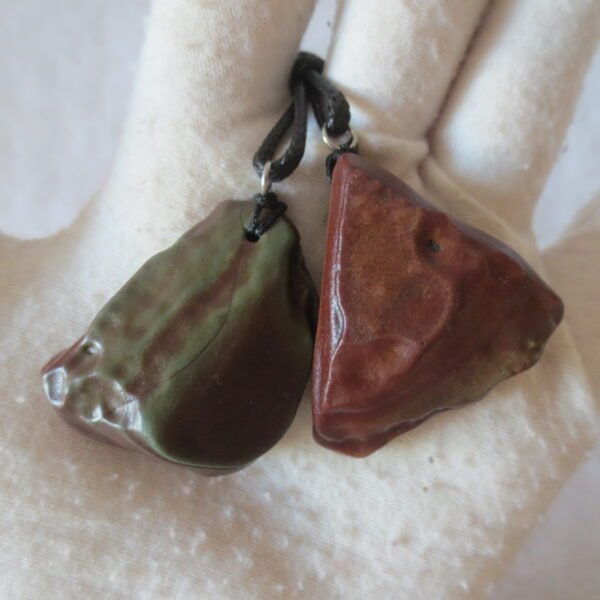 a100 set of 2 desert gobi agate pendant