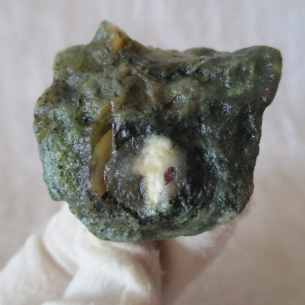 natural thumb eye gobi agate desert raw stone mineral (m125)