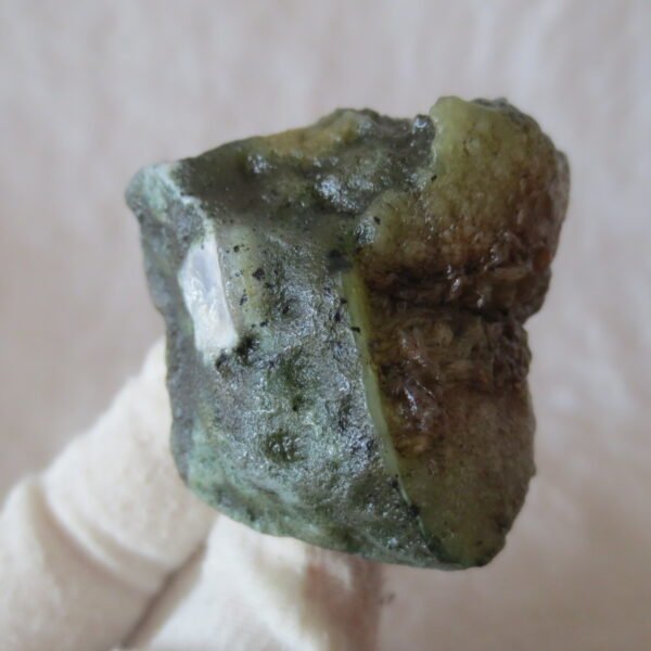 natural thumb eye gobi agate desert raw stone mineral (m125)