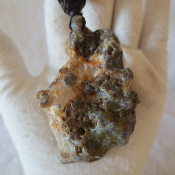 natural gobi agate pendant healing crystal jewelry (c06)