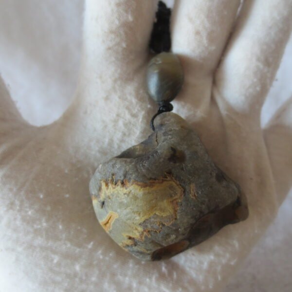 natural gobi agate pendant healing crystal jewelry (d05)