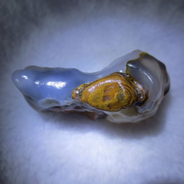 natural thumb eye gobi agate desert raw stone mineral (m121)