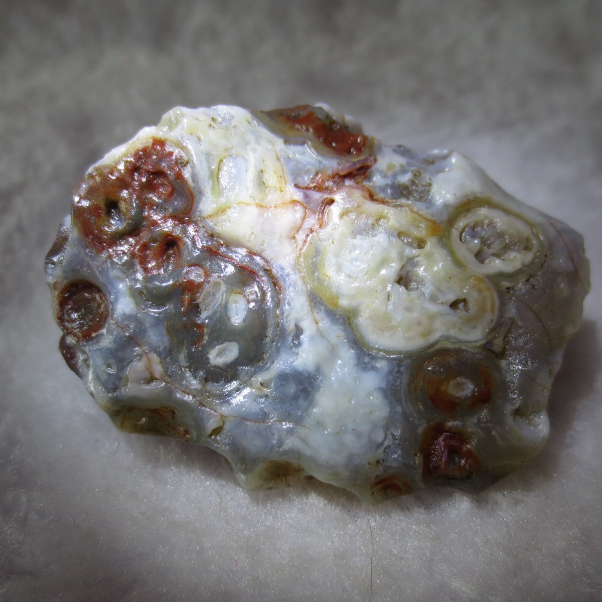 natural thumb eye gobi agate desert raw stone mineral (m126)