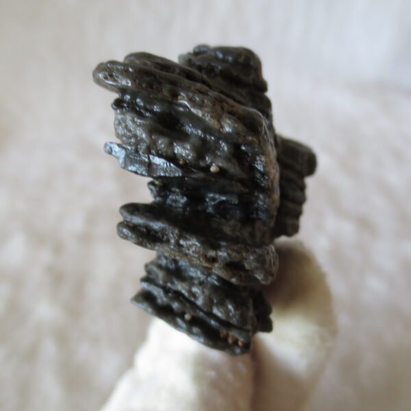 mountain shaped gobi wind carved layered agate natural rough stone specimen (k99)