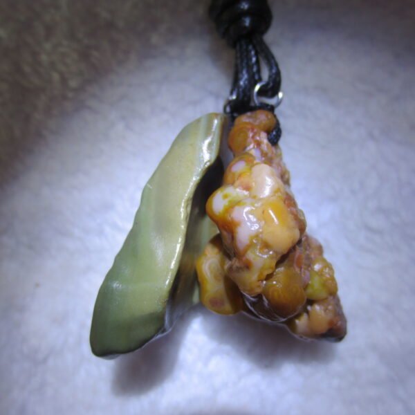 gobi agate pendant necklace natural stone healing crystal jewelry (a097)
