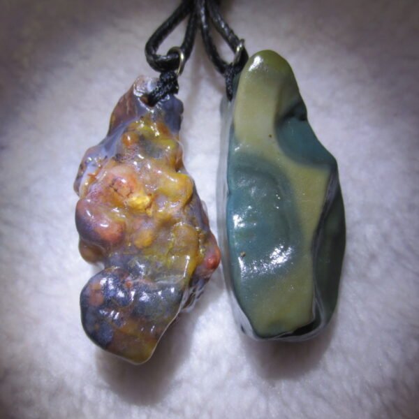 natural gobi agate pendant healing crystal jewelry (a100)