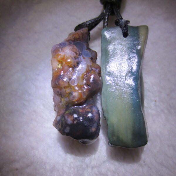natural gobi agate pendant healing crystal jewelry (a100)