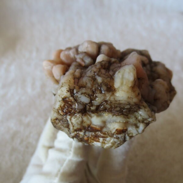 natural quartz flower gobi stone raw desert rock home decor. (g34)