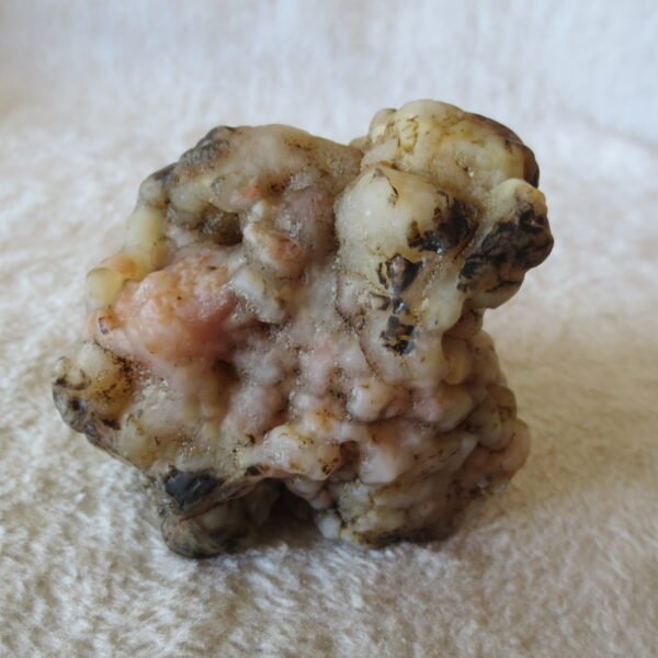 natural quartz flower gobi stone raw desert rock home decor. (g47)