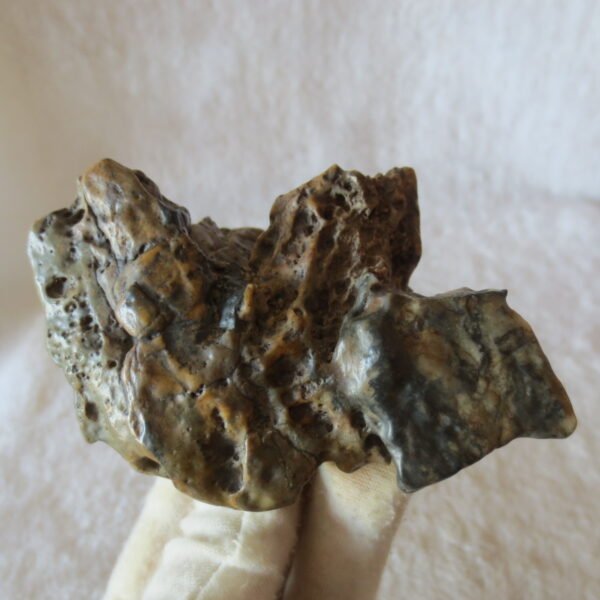 natural quartz flower gobi stone raw desert rock home decor. (g53)