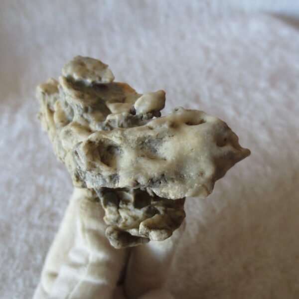 natural quartz flower gobi stone raw desert rock home decor. (g54)