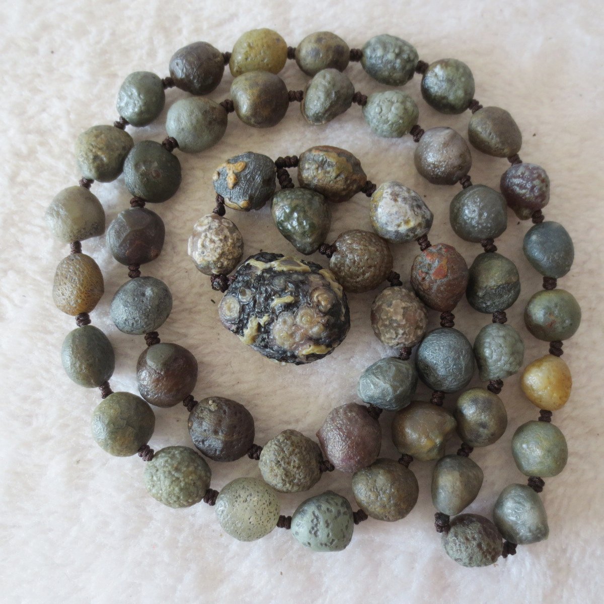 gobi agate raw stone necklace – authentic desert gem jewelry (n647)