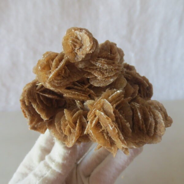 natural desert rose gobi agate raw stone mineral home decor. (i01)