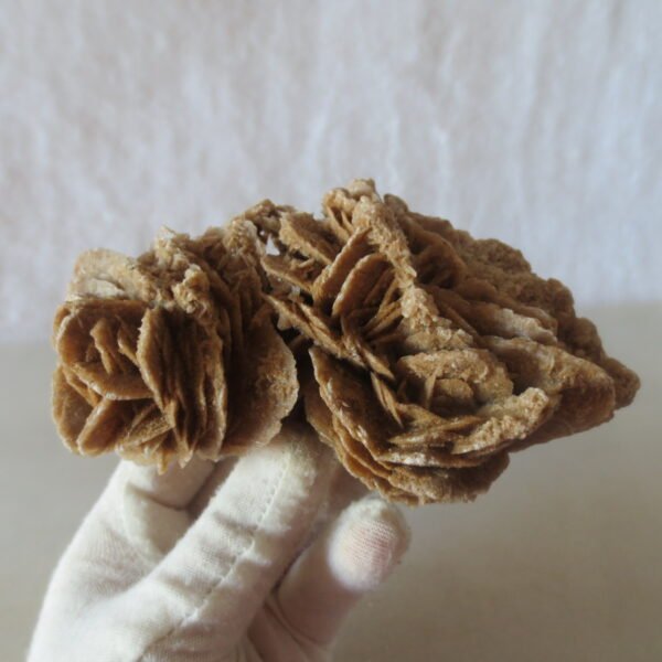 natural desert rose gobi agate raw stone mineral home decor. (i02)