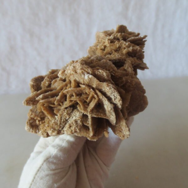 natural desert rose gobi agate raw stone mineral home decor. (i02)