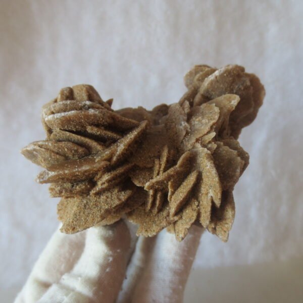 natural desert rose gobi agate raw stone mineral home decor. (i04)