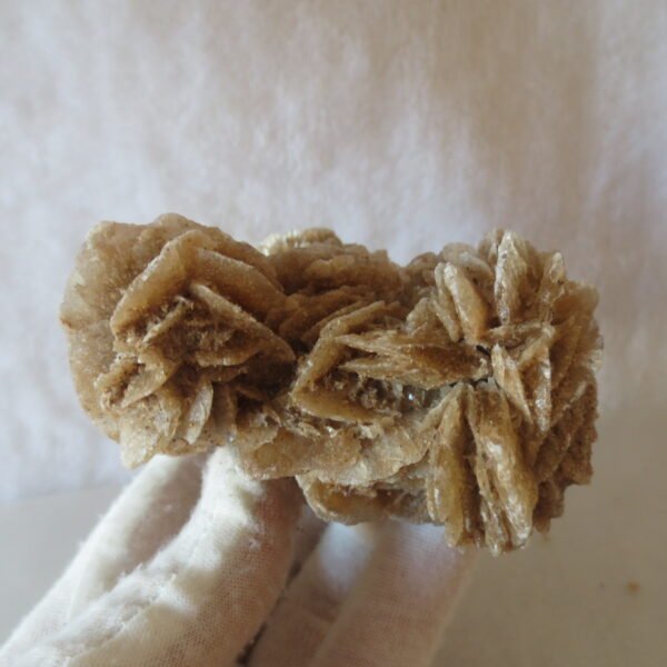 natural desert rose gobi agate raw stone mineral home decor. (i06)
