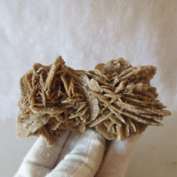natural desert rose gobi agate raw stone mineral home decor. (i07)