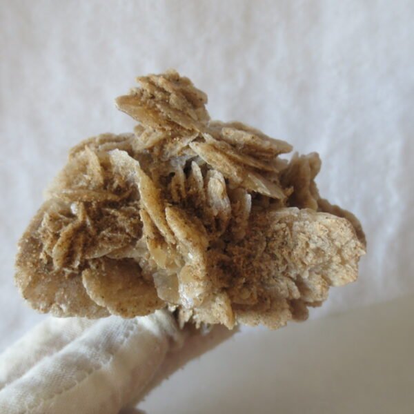 natural desert rose gobi agate raw stone mineral home decor. (i09）