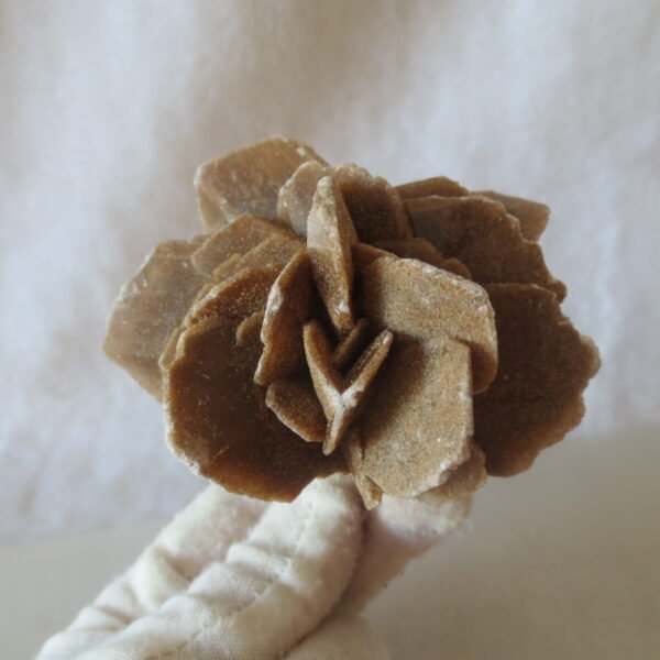 natural desert rose gobi agate raw stone mineral home decor. (i09)