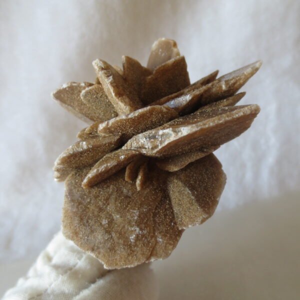 natural desert rose gobi agate raw stone mineral home decor. (i09)