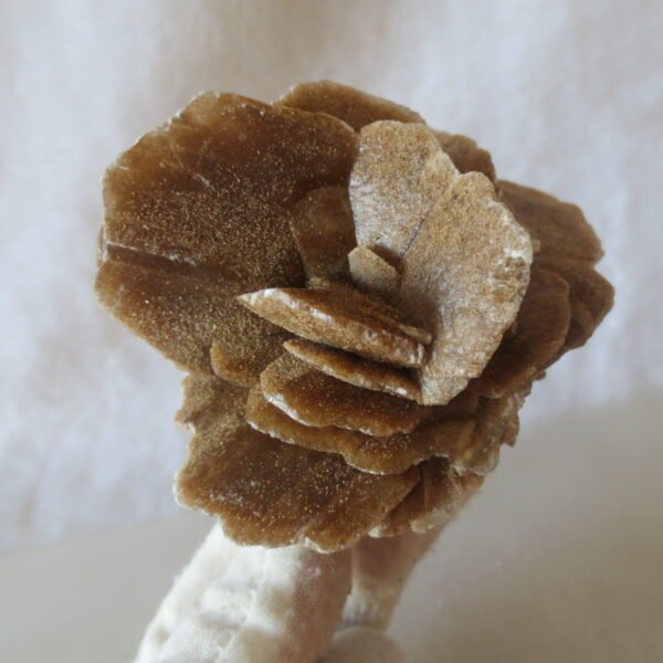 natural desert rose gobi agate raw stone mineral home decor. (i09)