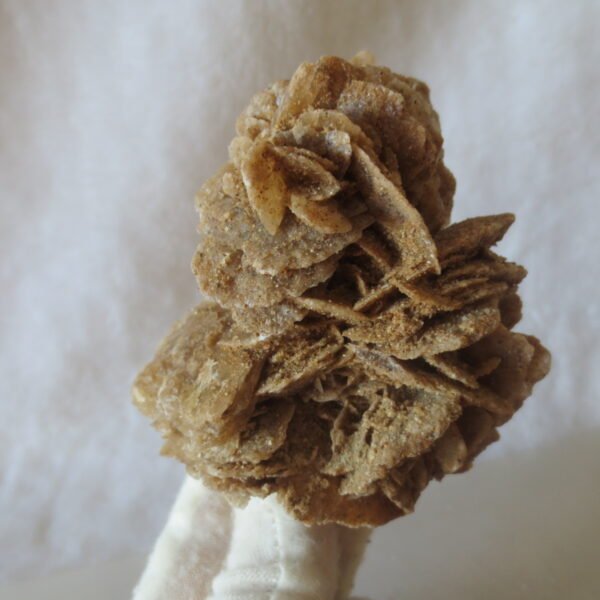 natural desert rose gobi agate raw stone mineral home decor. (i11）