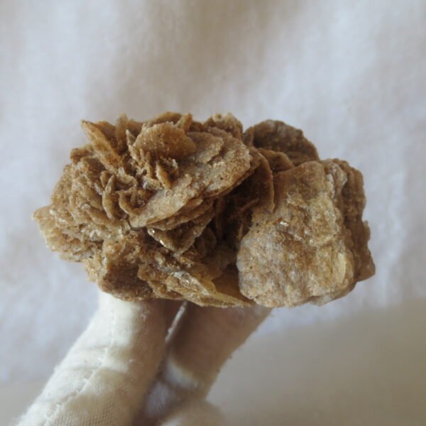 natural desert rose gobi agate raw stone mineral home decor. (i11）