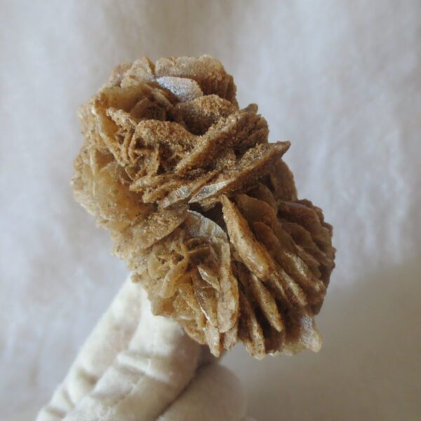 natural desert rose gobi agate raw stone mineral home decor. (i11）