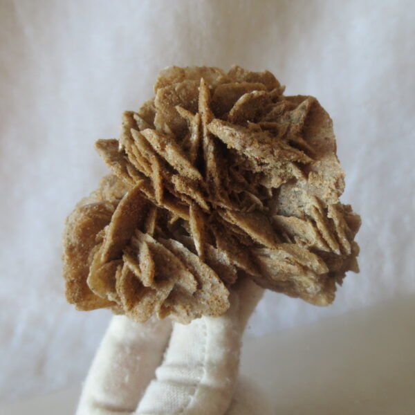 natural desert rose gobi agate raw stone mineral home decor. (i11）