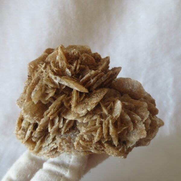 natural desert rose gobi agate raw stone mineral home decor. (i11）