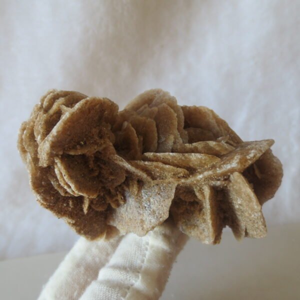natural desert rose gobi agate raw stone mineral home decor. (i11） (copy)