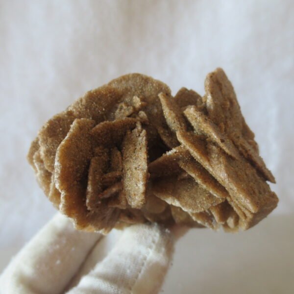 natural desert rose gobi agate raw stone mineral home decor. (i13）