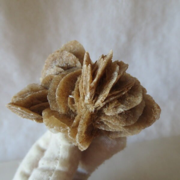 natural desert rose gobi agate raw stone mineral home decor. (i17)