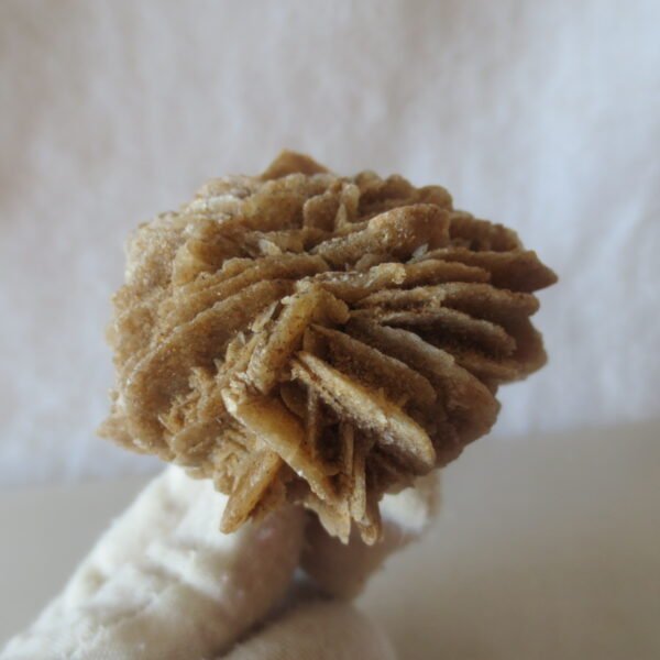 natural desert rose gobi agate raw stone mineral home decor. (i19）