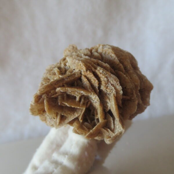 natural desert rose gobi agate raw stone mineral home decor. (i19）