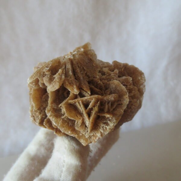 natural desert rose gobi agate raw stone mineral home decor. (i19）