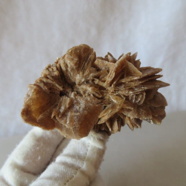 natural desert rose gobi agate raw stone mineral home decor. (i19） (copy)