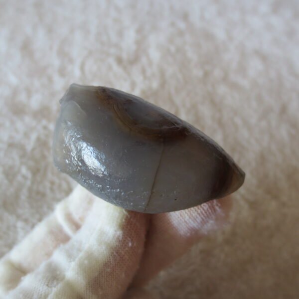natural thumb eye gobi agate desert raw stone mineral (m118) (copy)