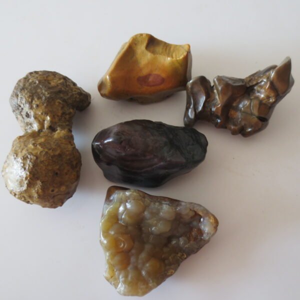 gobi desert raw rough stones natural gemstone specimen for collectors (p25)