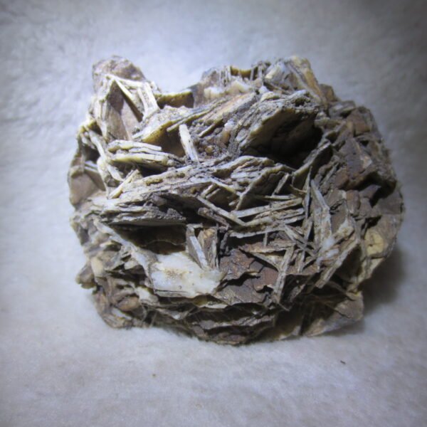 natural gobi skeleton stone (ji gu stone), boxwork ventifact, desert viewing stone (u25） (copy)