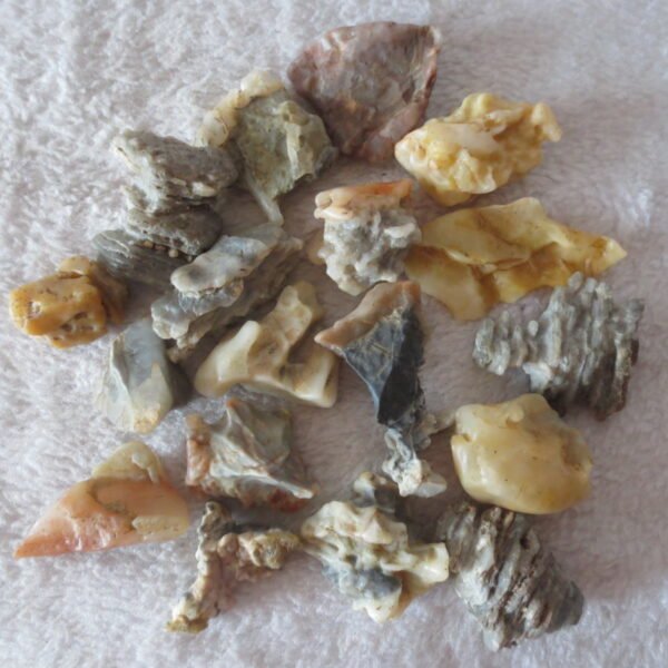 gobi desert raw rough stones natural mountain gobi rocks specimen for collectors (p53)