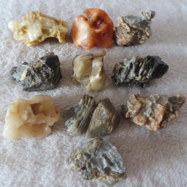 gobi desert raw rough stones natural mountain gobi rocks specimen for table decor. (p57)