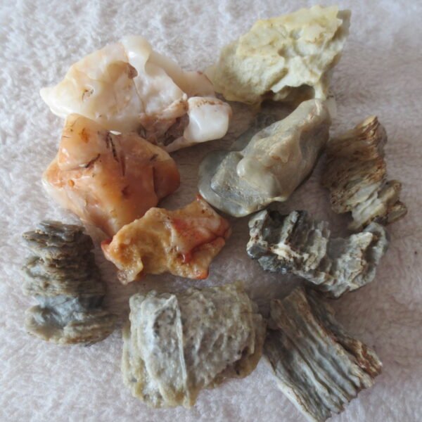 gobi desert raw rough stones natural mountain gobi rocks specimen for table decor. (p60)